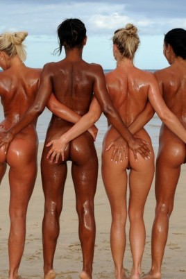 Бразильянки на пляже ню (65 фото)
