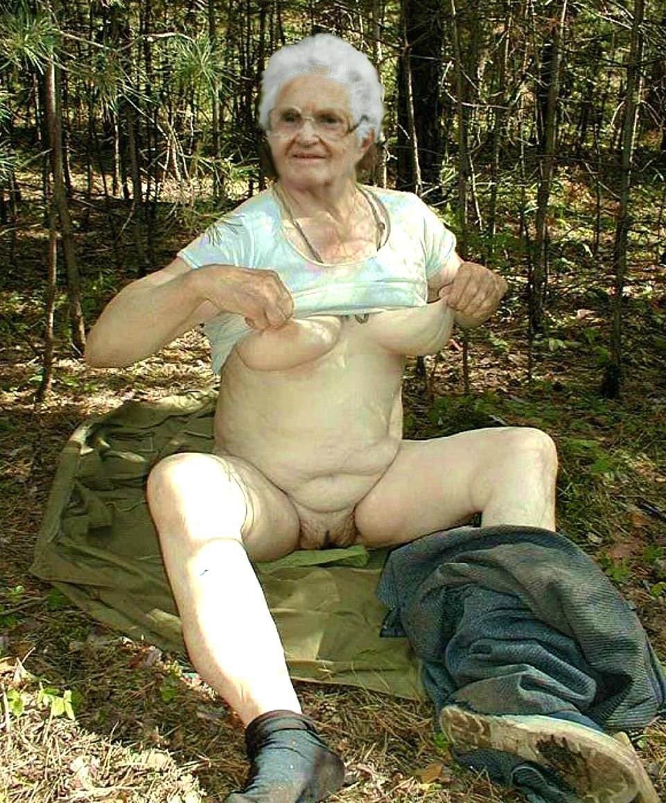 пожилые голые бабушки фото 88