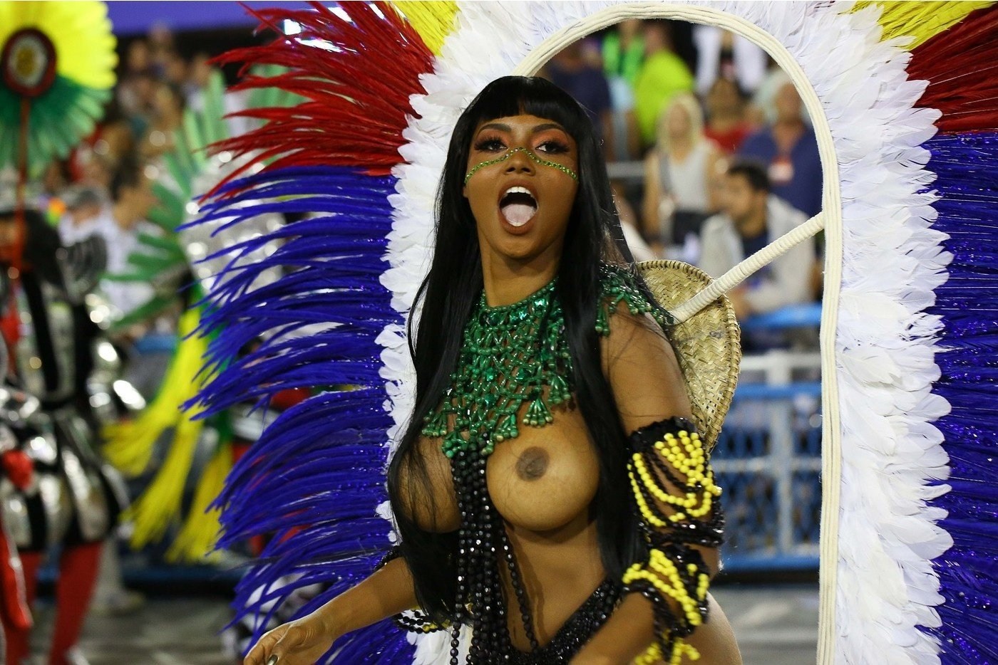 порно бразильском карнавале фото 19