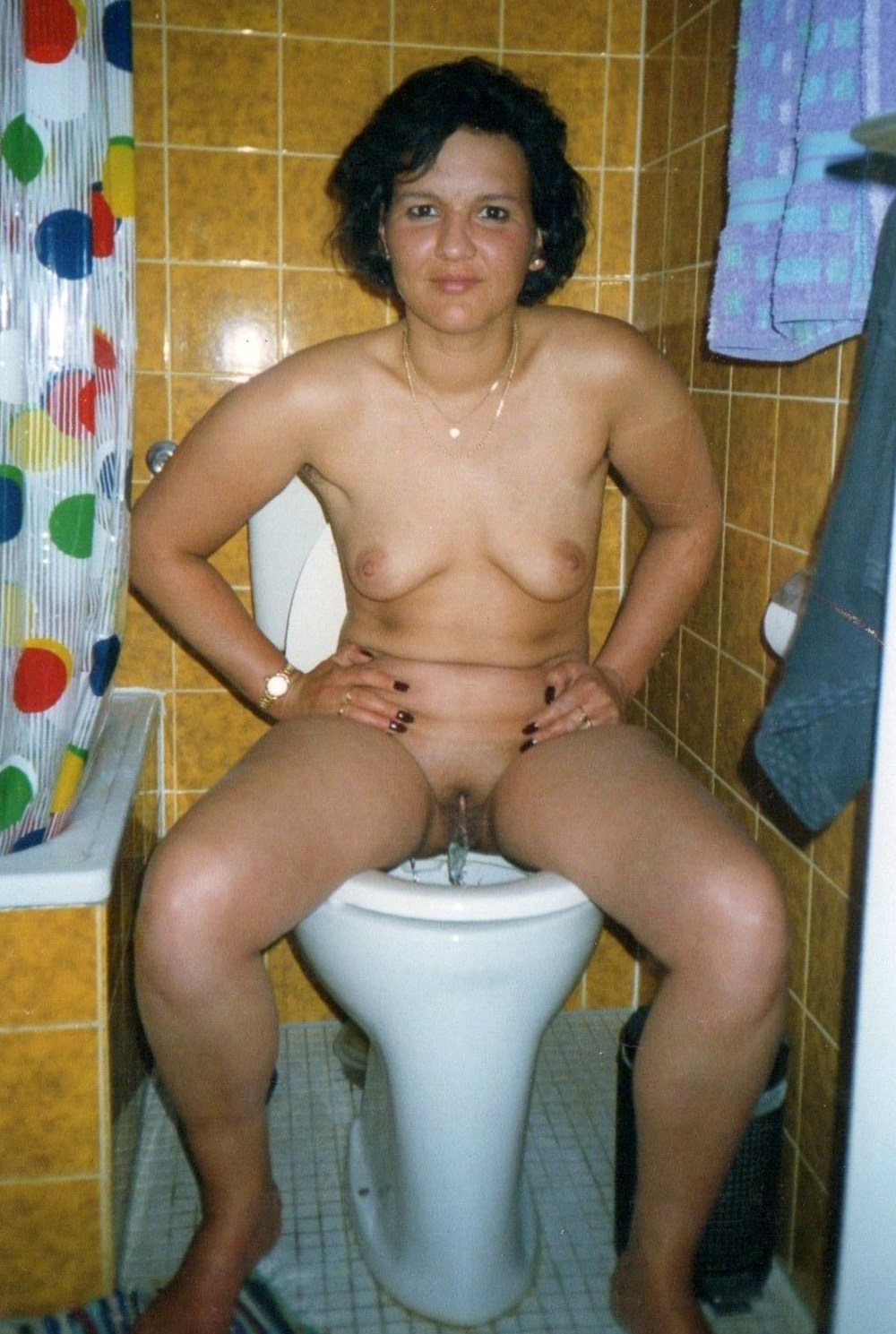 порно зрелых в общественном туалете фото 46